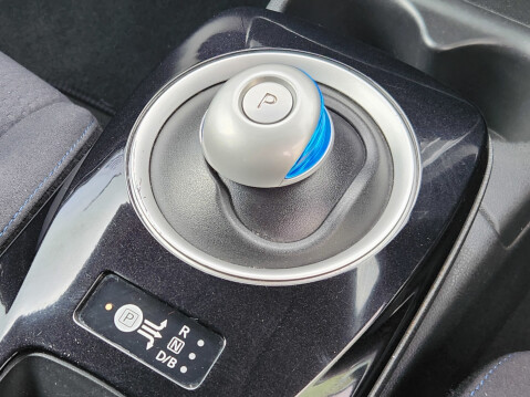 Nissan LEAF ACENTA 24 17