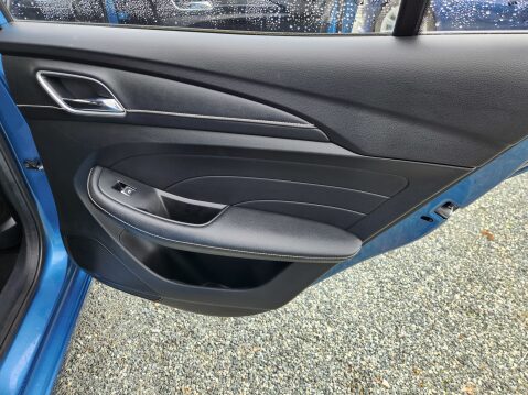 MG MG5 EXCITE 26