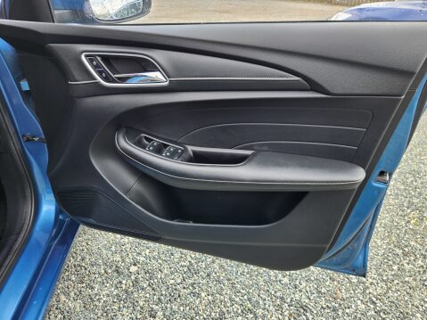 MG MG5 EXCITE 23