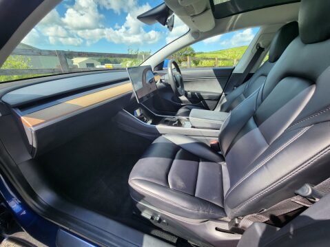 Tesla Model 3 STANDARD RANGE PLUS 8