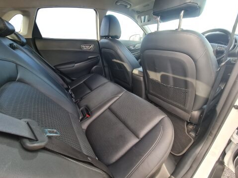 Hyundai KONA PREMIUM SE 12
