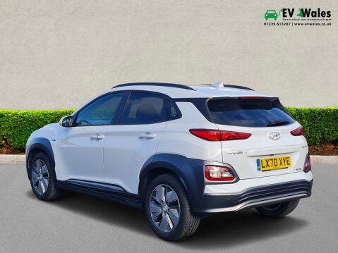 Hyundai KONA PREMIUM SE 7