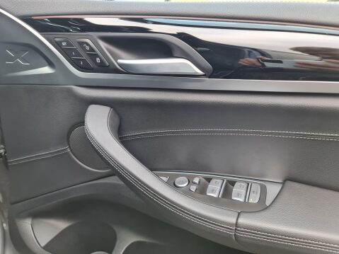 BMW Ix3 PREMIER EDITION 18