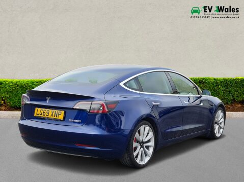 Tesla Model 3 PERFORMANCE AWD 7