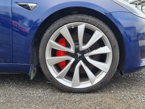 Tesla Model 3 PERFORMANCE AWD 15