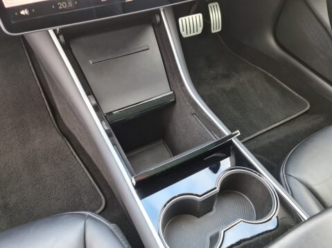 Tesla Model 3 PERFORMANCE AWD 22