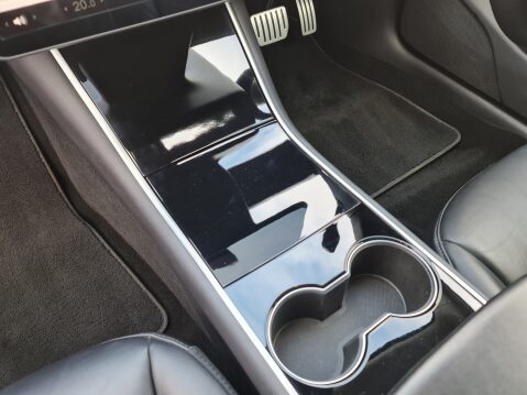 Tesla Model 3 PERFORMANCE AWD 23