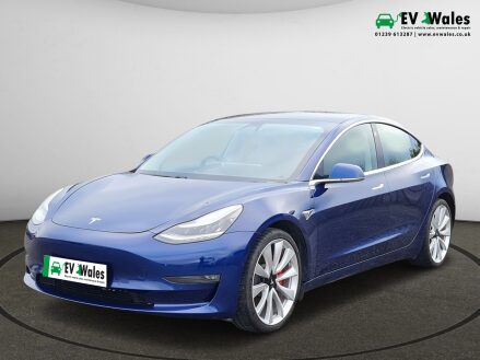 Tesla Model 3 PERFORMANCE AWD
