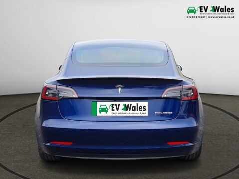 Tesla Model 3 PERFORMANCE AWD 8