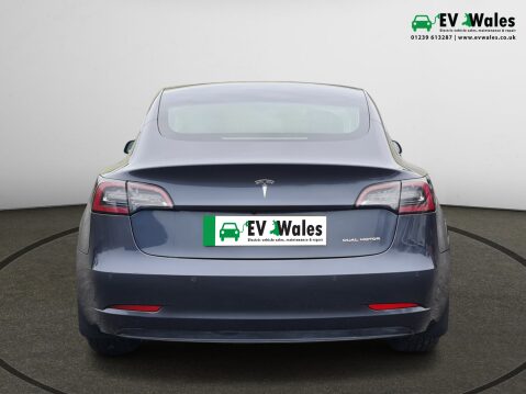 Tesla Model 3 LONG RANGE AWD 6