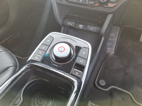 Kia Niro 3 15