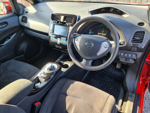 Nissan LEAF ACENTA 24kWh 5