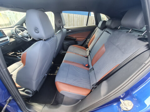 Volkswagen Id.4 FIRST EDITION 77kWh 8
