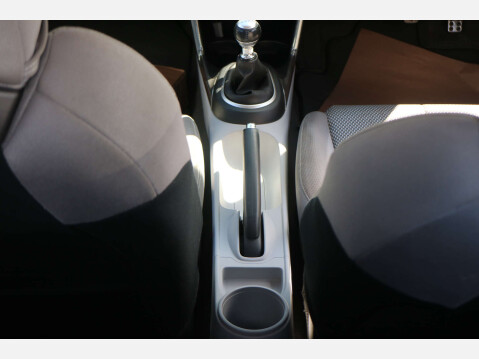 Honda CR-Z 1.5 CR-Z Sport i-VTec IMA Hybrid 3dr 30