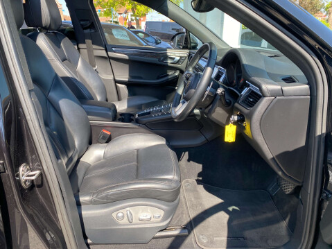 Porsche Macan 3.0 Macan S Semi-Auto 4WD 5dr 7