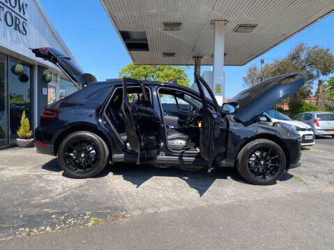 Porsche Macan 3.0 Macan S Semi-Auto 4WD 5dr 36