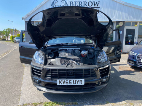 Porsche Macan 3.0 Macan S Semi-Auto 4WD 5dr 38
