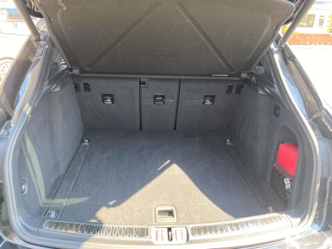 Porsche Macan 3.0 Macan S Semi-Auto 4WD 5dr 45