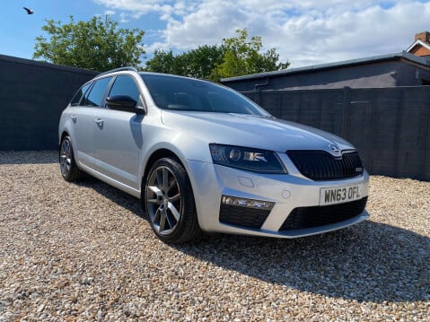 Skoda Octavia 2.0 Octavia vRS TSi Semi-Auto 5dr 4