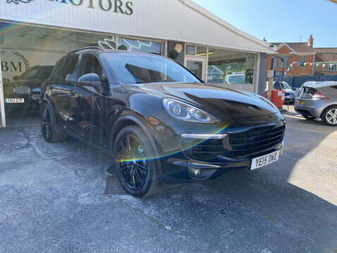 Porsche Cayenne 4.1 Cayenne V8 D S Tiptronic S Auto 4WD 5dr 4
