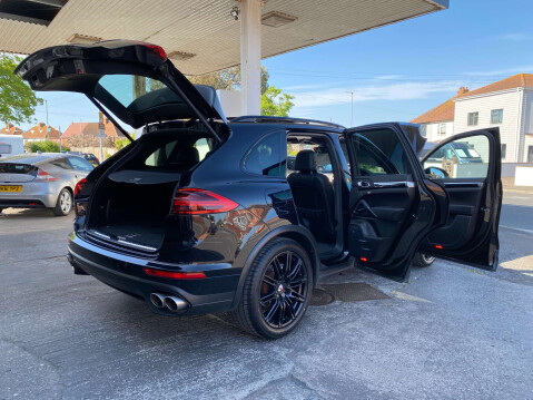 Porsche Cayenne 4.1 Cayenne V8 D S Tiptronic S Auto 4WD 5dr 48