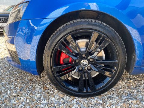 Skoda Octavia 2.0 Octavia vRS TSi Semi-Auto 5dr 52