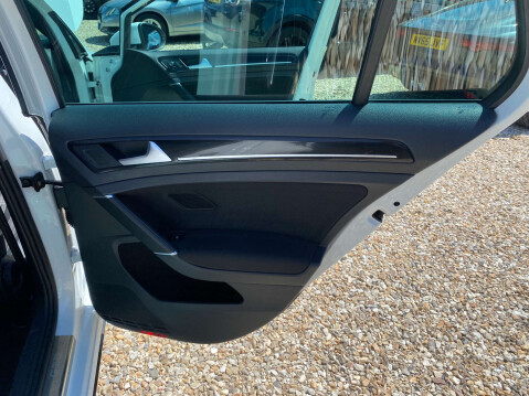 Volkswagen Golf 2.0 Golf GTD 5dr 16