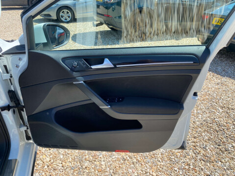 Volkswagen Golf 2.0 Golf GTD 5dr 17