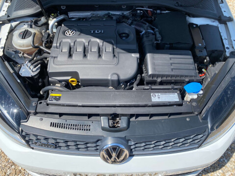 Volkswagen Golf 2.0 Golf GTD 5dr 28