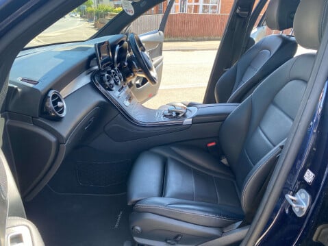 Mercedes-Benz GLC 2.1 GLC 220 D 4Matic AMG Line Auto 4WD 5dr 17