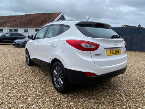 Hyundai ix35 2.0 ix35 SE 4WD CRDi Auto 4WD 5dr 7