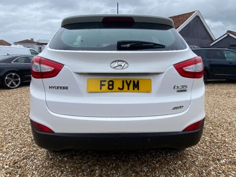 Hyundai ix35 2.0 ix35 SE 4WD CRDi Auto 4WD 5dr 8