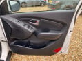 Hyundai ix35 2.0 ix35 SE 4WD CRDi Auto 4WD 5dr 21