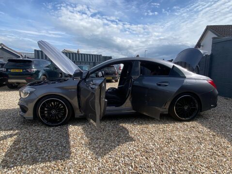 Mercedes-Benz CLA Class 2.0 CLA45 AMG 4Matic Auto 4WD 4dr 8