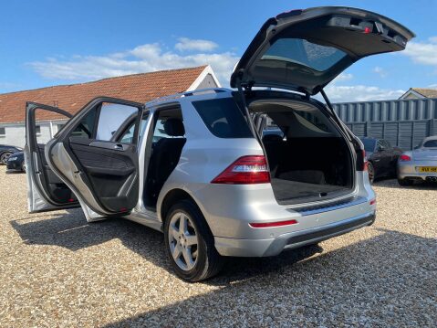 Mercedes-Benz M Class 3.0 ML350 AMG Sport Bluetec Auto 4WD 5dr 56