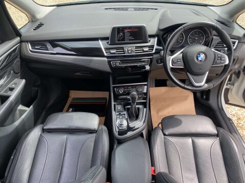 BMW 2 Series 2.0 220d Luxury Auto 5dr 14