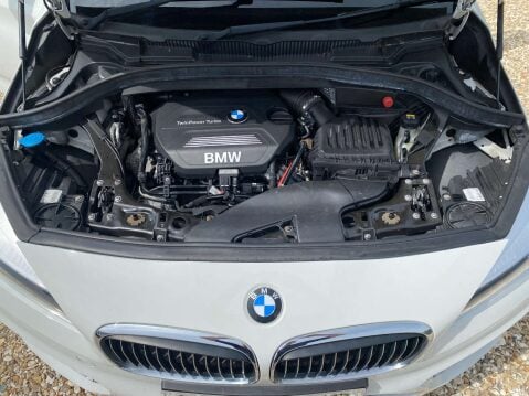 BMW 2 Series 2.0 220d Luxury Auto 5dr 23