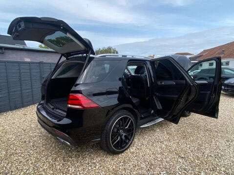 Mercedes-Benz GLE 3.0 GLE 350 D 4Matic AMG Line Auto 4WD 5dr 53