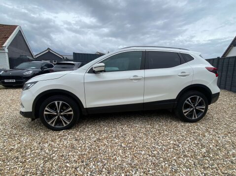 Nissan Qashqai 1.2 Qashqai N-Connecta DiG-T CVT 5dr 7