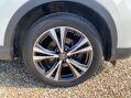 Nissan Qashqai 1.2 Qashqai N-Connecta DiG-T CVT 5dr 43