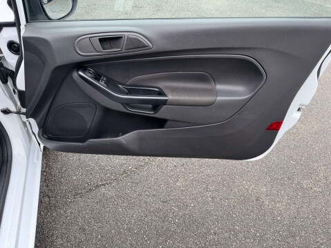 Ford Fiesta 1.6 Fiesta Econetic Tech TDCi 3dr 21