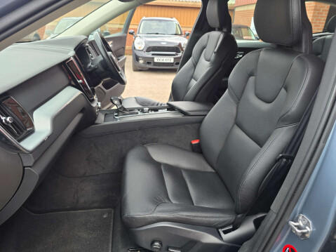 Volvo XC60 2.0 XC60 Momentum D4 AWD Auto 4WD 5dr 48