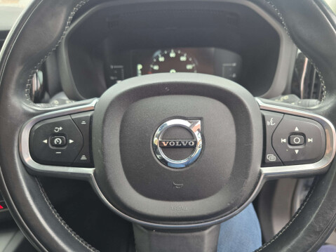 Volvo XC60 2.0 XC60 Momentum D4 AWD Auto 4WD 5dr 19
