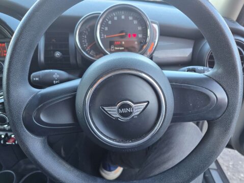 Mini Hatch 1.5 Cooper 5dr 15