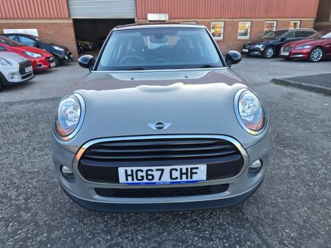 Mini Hatch 1.5 Cooper 5dr 23