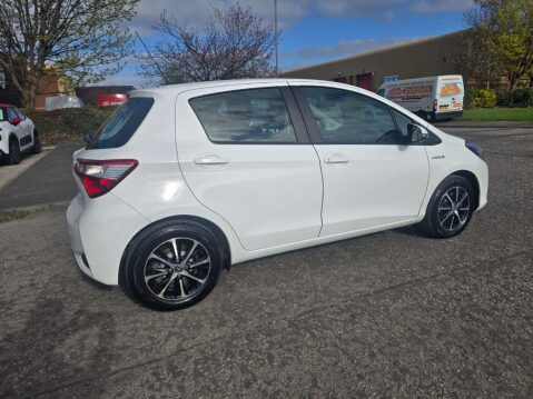 Toyota Yaris 1.5 Yaris Icon Tech VVT-i HEV CVT 5dr 39