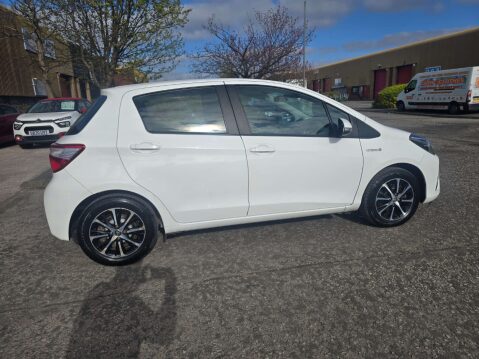 Toyota Yaris 1.5 Yaris Icon Tech VVT-i HEV CVT 5dr 40