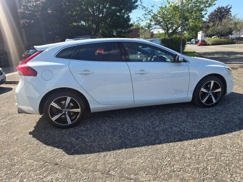 Volvo V40 2.0 V40 R-Design Nav+ T3 5dr 37