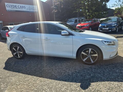 Volvo V40 2.0 V40 R-Design Nav+ T3 5dr 39