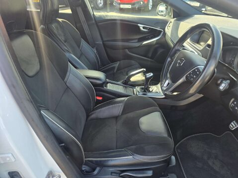 Volvo V40 2.0 V40 R-Design Nav+ T3 5dr 43